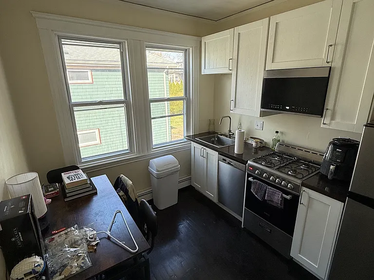 45 Westmoreland St #2L — Photo 7