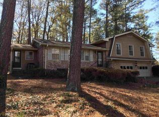 4811 Fairforest Dr, Stone Mountain, GA 30088
