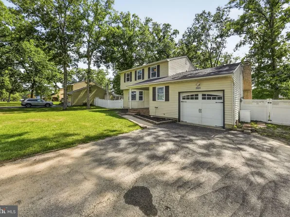 2524 Brookfield St, Vineland, NJ 08361