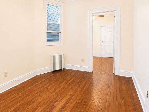 4th image of 118 Booraem Ave APT 3