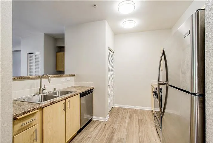 Sierra Oaks — Photo 19