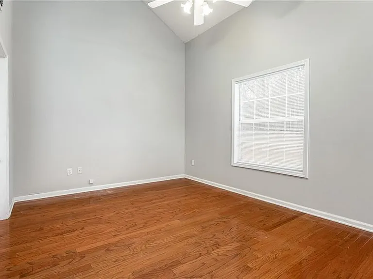 430 Auldon Ct SE — Photo 5