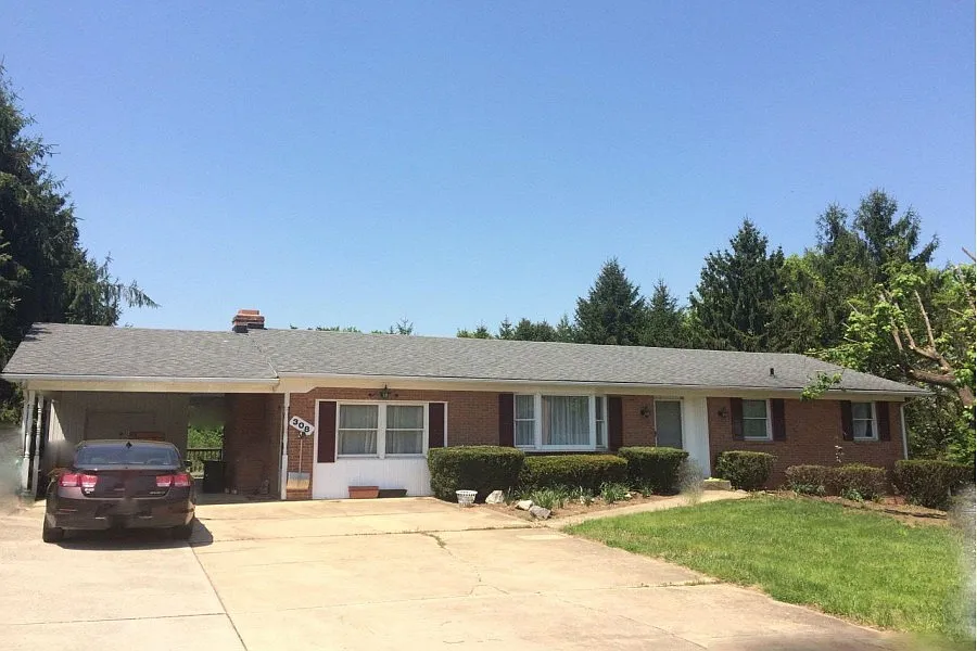 308 Greenbriar Rd photo 1