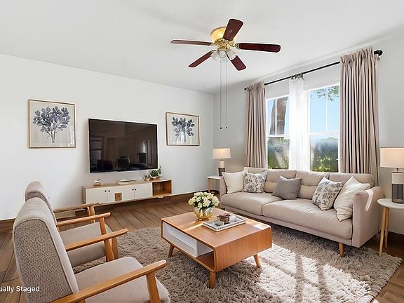 3rd image of 5045 Fairways Cir APT D105
