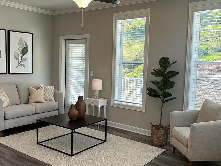 Groves at Waters Edge — Photo 4
