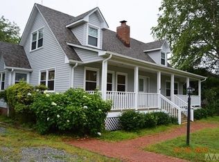 112 Waters Dr, Moyock, NC 27958