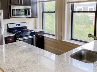 2950 N Racine Ave #1, Chicago, IL 60657