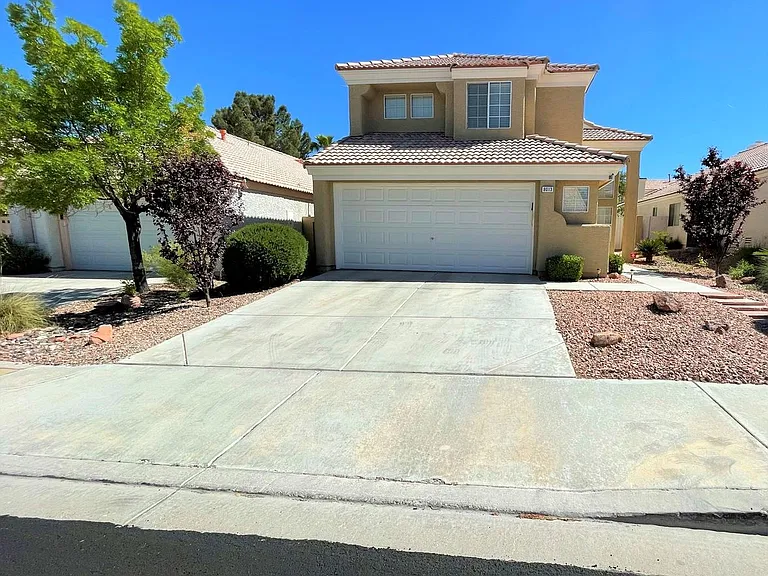 8013 Coral Point Ave — Photo 2