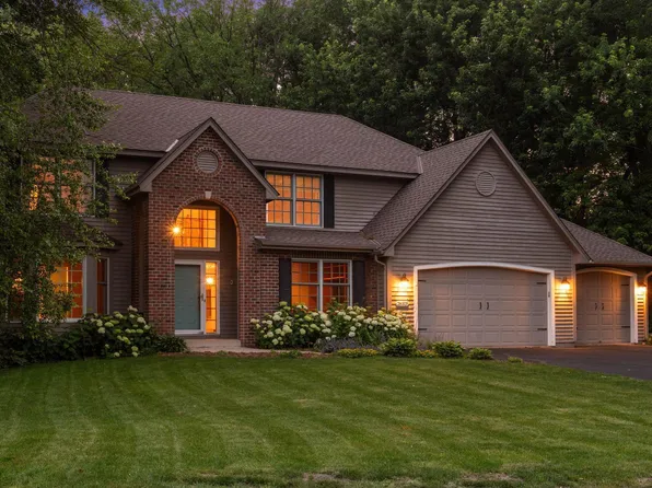 26305 Oak Leaf Trl, Shorewood, MN 55331