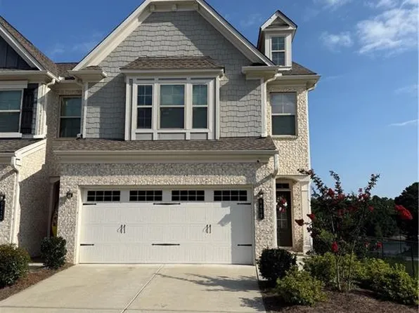 6458 Lanier Harbor Lndg, Buford, GA 30518