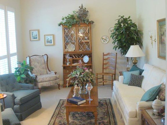 4th image of 2030 Crisfield Dr