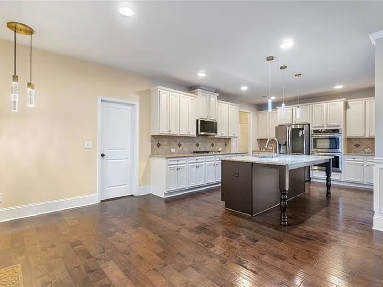 2727 Cove View Ct — Photo 7