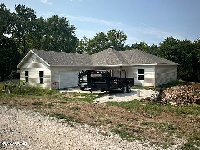2nd image of 314 W Gum Rd
