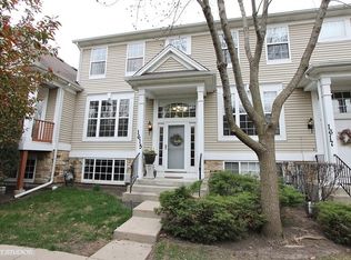 1615 Fox Run Dr #00, Arlington Heights, IL 60004