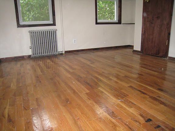 2nd image of 133 Meserole St APT 2R
