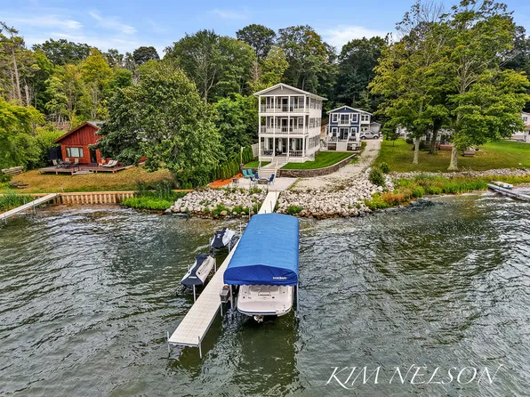 5768 S Shore Dr, Whitehall, MI 49461