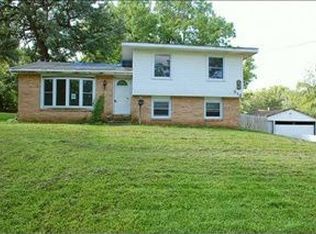 319 Pioneer Rd, Des Moines, IA 50315