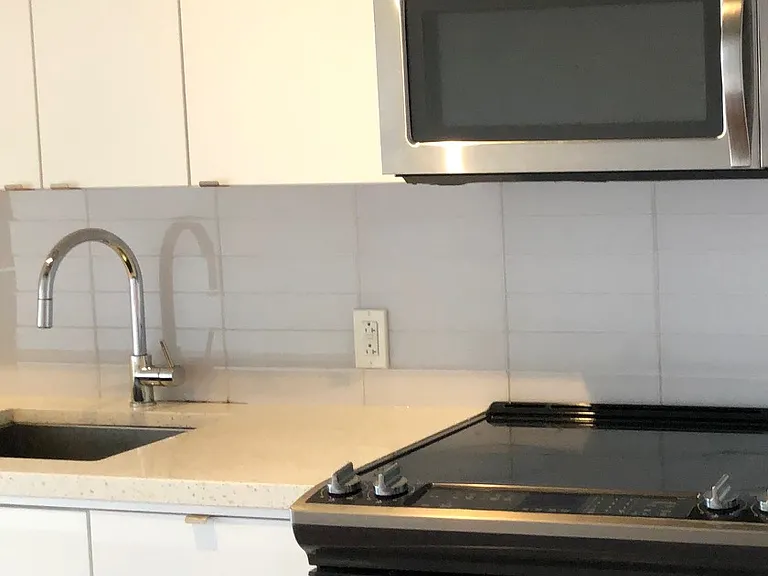 1065 Barrington St #1 — Photo 6