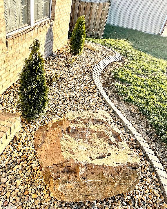 2nd image of 105 Norwood Ct