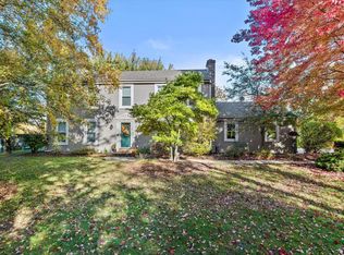 S55W29926 Windcrest Dr, Waukesha, WI 53189