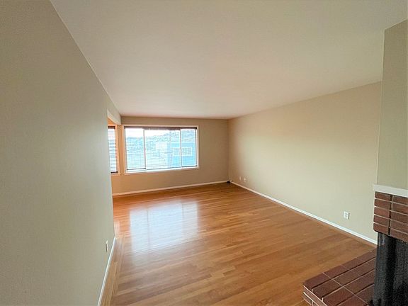 2nd image of 474-478 Arlington St