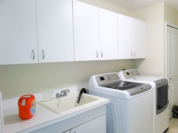 2nd image of 2726 Maitland Dr