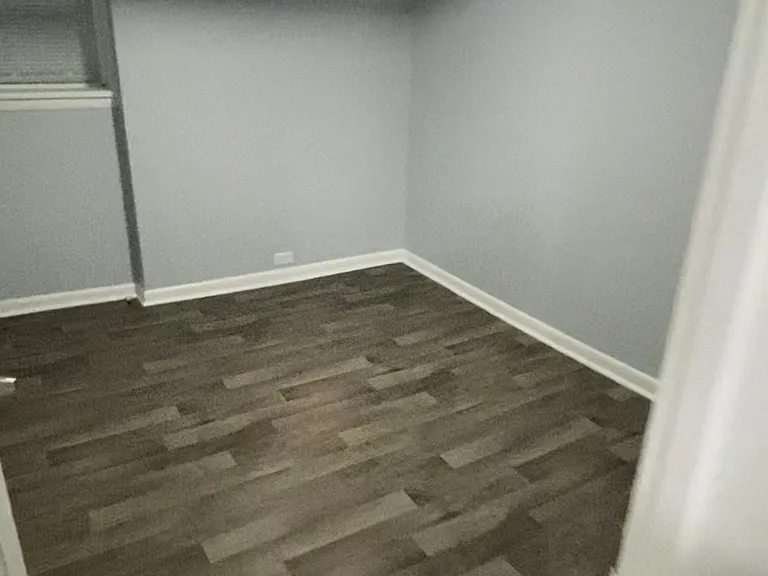 5253 W Montrose Ave #B — Photo 5