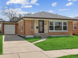 5117 Estes Ave, Skokie, IL 60077