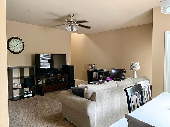 5th image of 3200 SW Windrift Ave #2