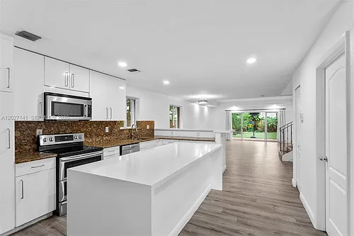 3062 Matilda St #2 Photo 1