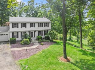 42 E Hook Cross Rd, Hopewell Junction, NY 12533