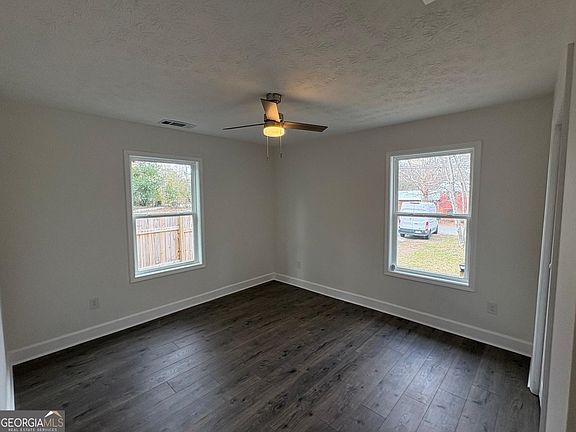 4th image of 7724 Boulder Dr