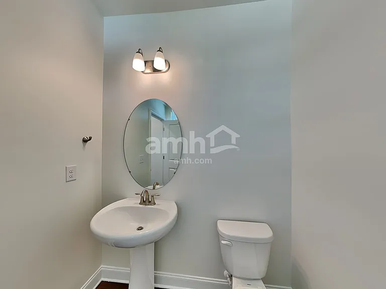 124 Cairo Ct — Photo 12