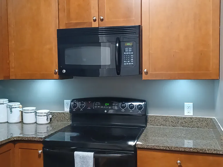 630 Calvert St #207 — Photo 19