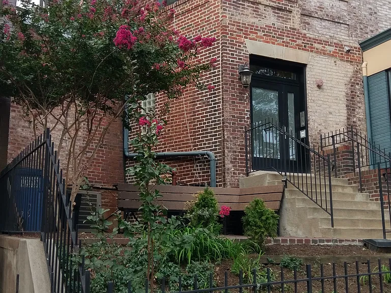 1611 Irving St NW #32 — Photo 7