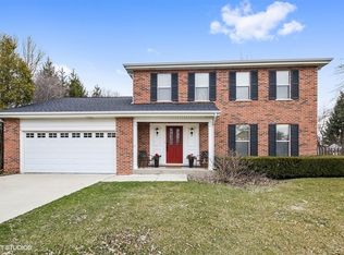 7051 Powell Ct, Downers Grove, IL 60516
