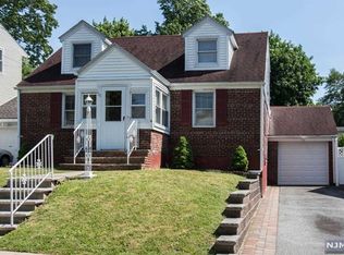 36 Byrne Pl, Bergenfield, NJ 07621