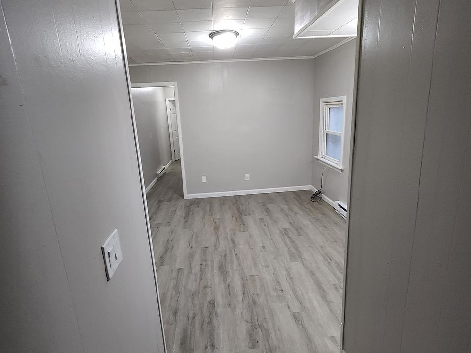 500 1/2 Lyell Ave Rochester, NY Zillow