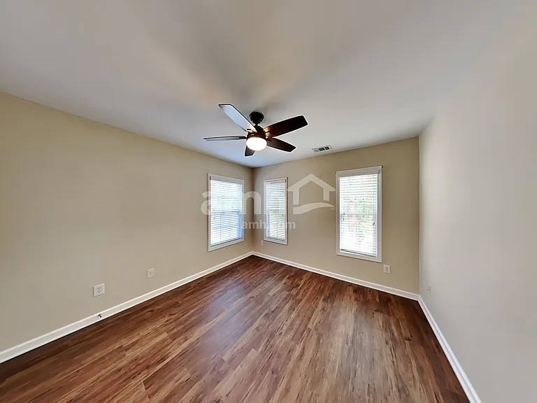211 Sawtooth Ct — Photo 18