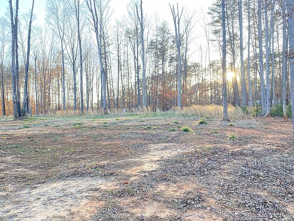 4th image of 170 Plantation Rd