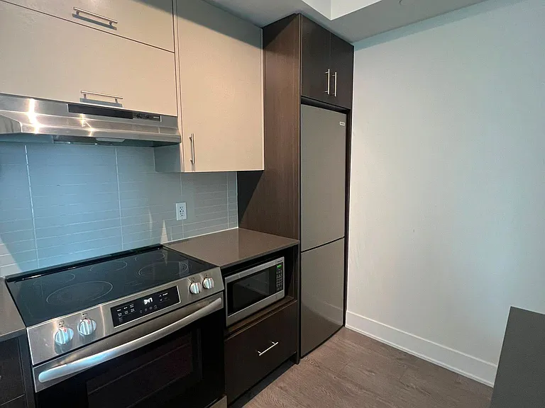 188 Fairview Mall Dr #2802 — Photo 8