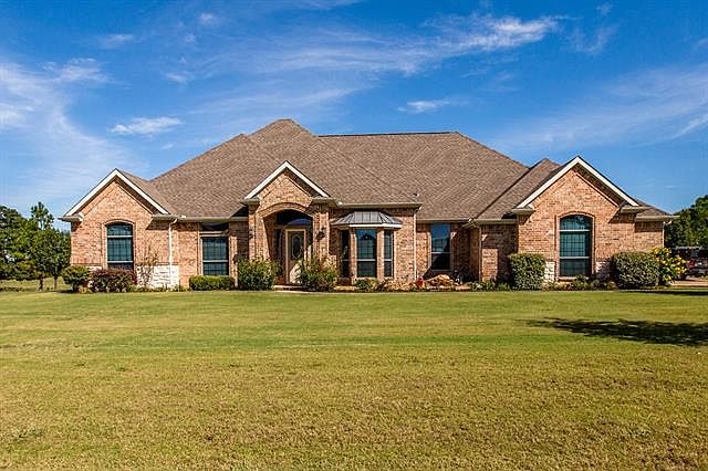1st image of 5078 Red Oak Dr