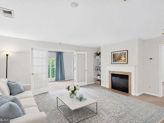 4th image of 1100 Quaker Hill Dr APT 326