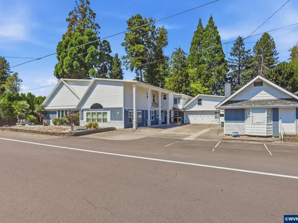 211 Sunset Ave N, Keizer, OR 97303
