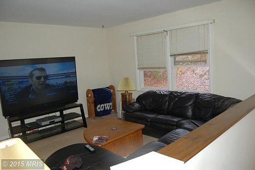 4th image of 27193 Bosse Dr