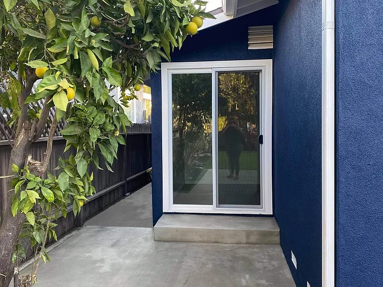 1420 Brookes Ave — Photo 17