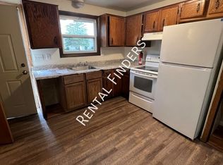 550 Spinnaker Ln, Green Bay, WI 54302