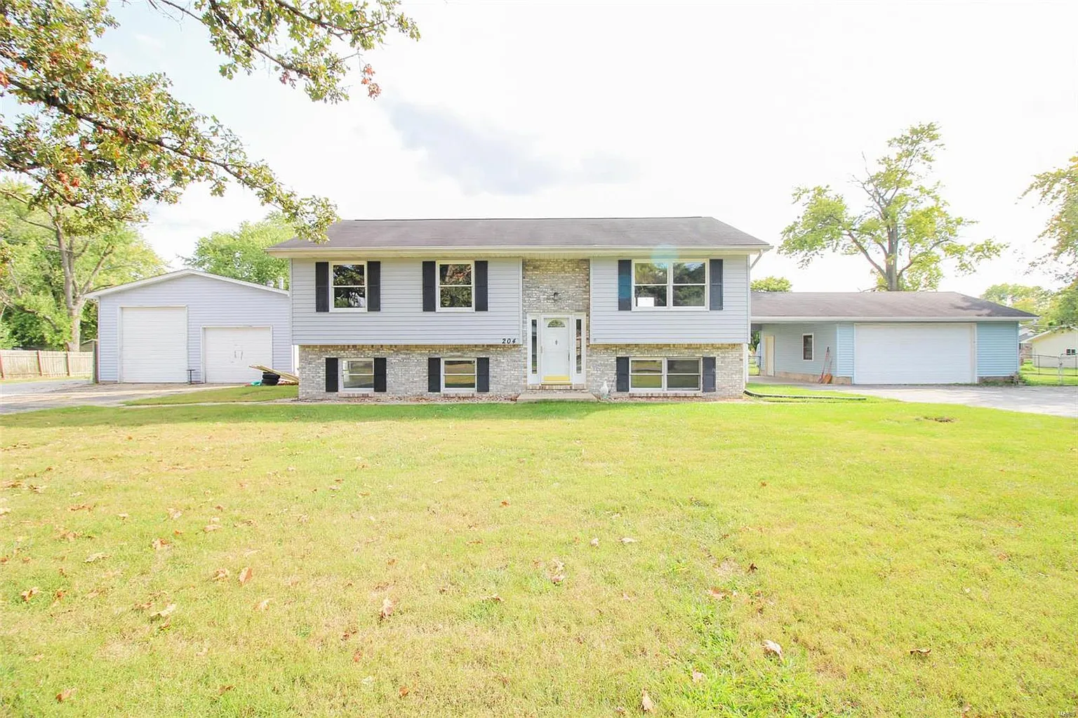 204 Dorothy St photo 1