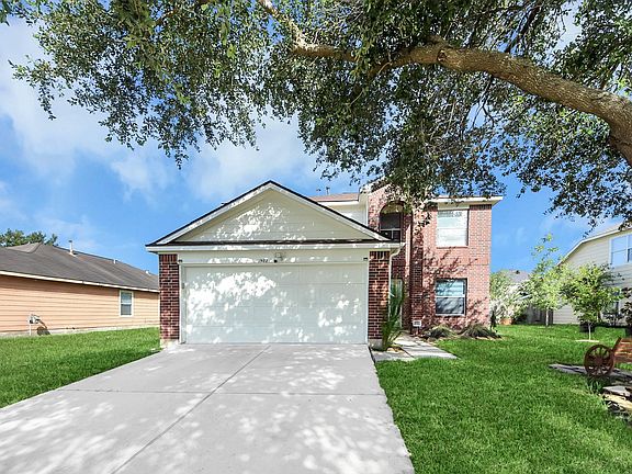 4th image of 1902 Serenata Ln