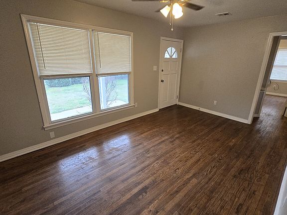 4th image of 3505 Brookside Dr
